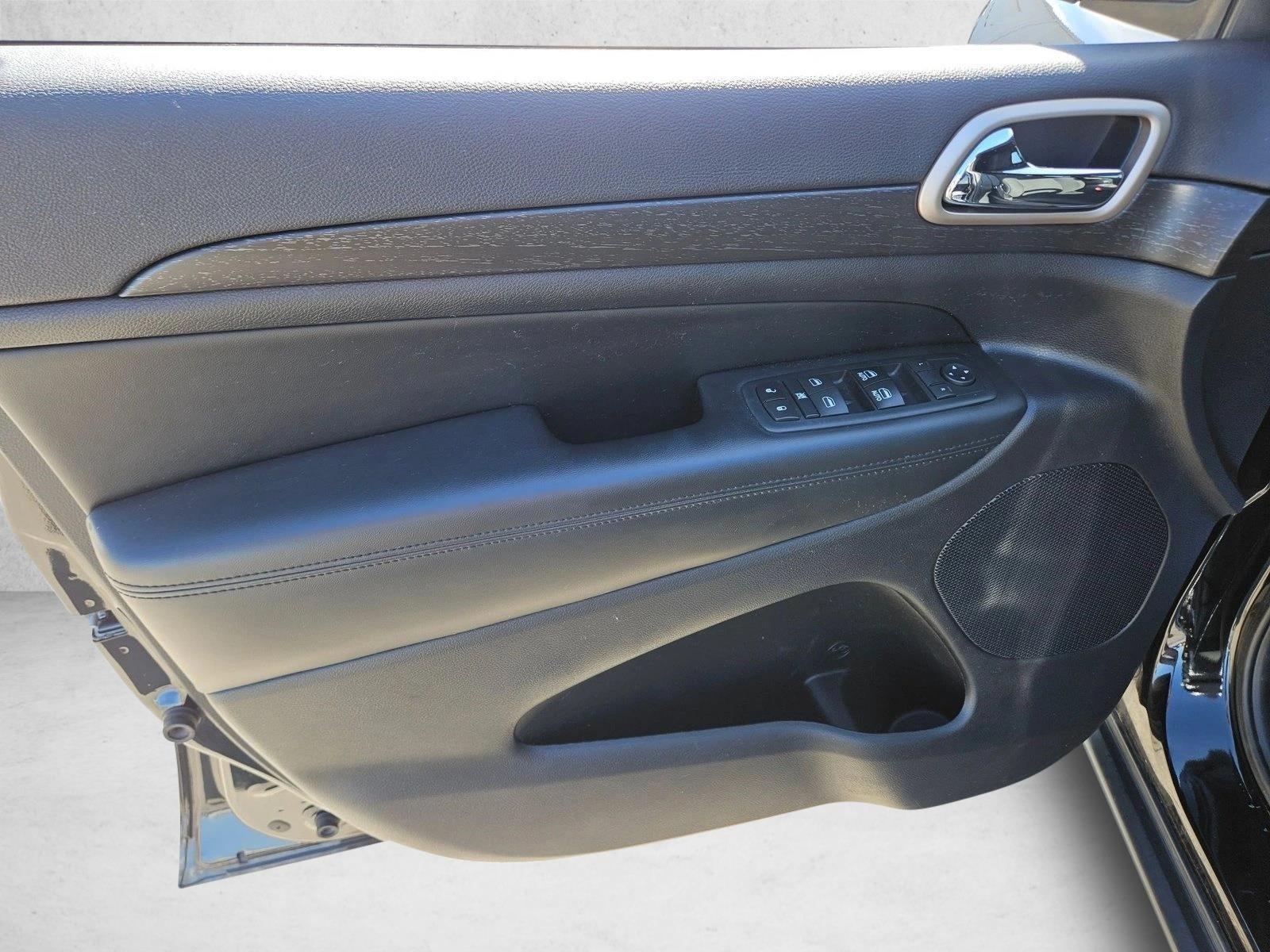 2017 Jeep Grand Cherokee Laredo