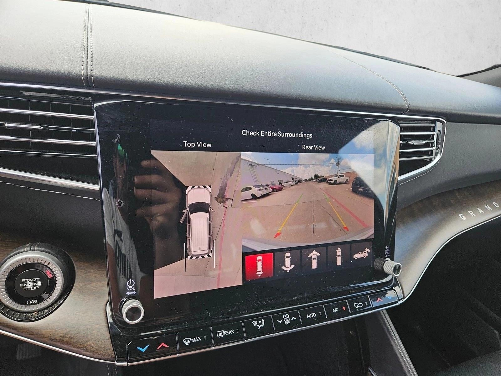 2023 Jeep Grand Wagoneer Base