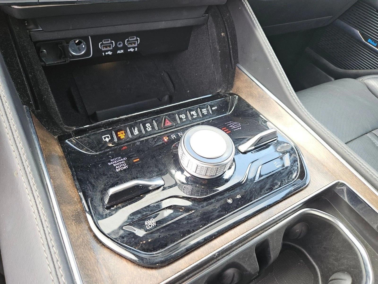 2023 Jeep Grand Wagoneer Base