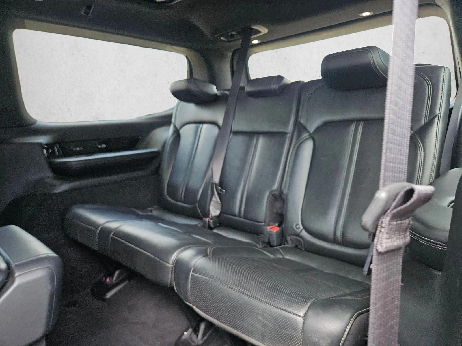 2023 Jeep Grand Wagoneer Base
