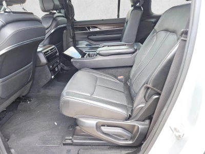2023 Jeep Grand Wagoneer Base