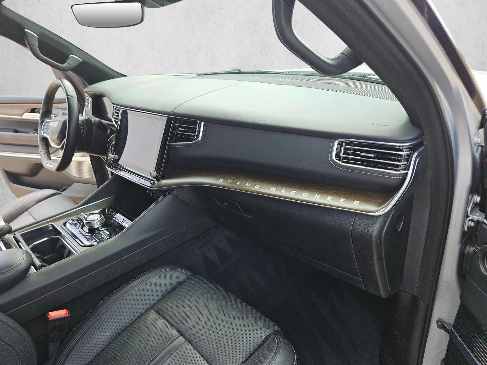 2023 Jeep Grand Wagoneer Base
