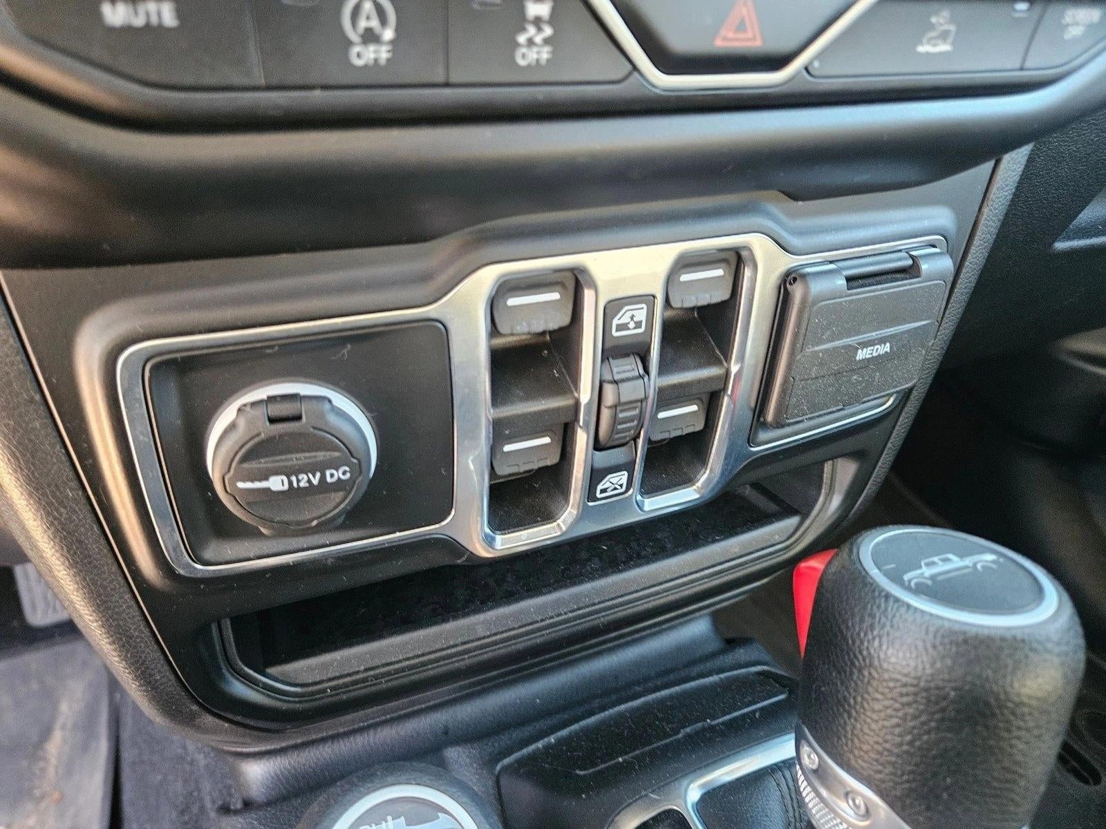 2022 Jeep Gladiator Willys