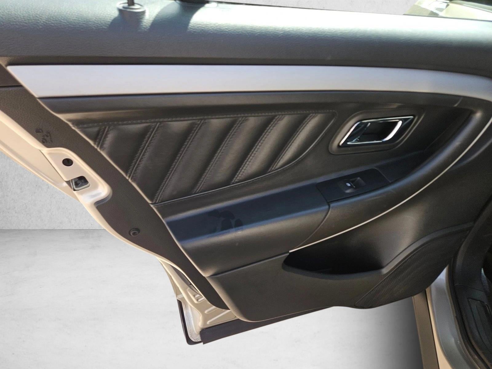2018 Ford Taurus SEL