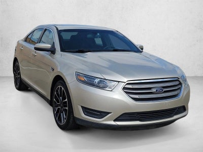 2018 Ford Taurus SEL