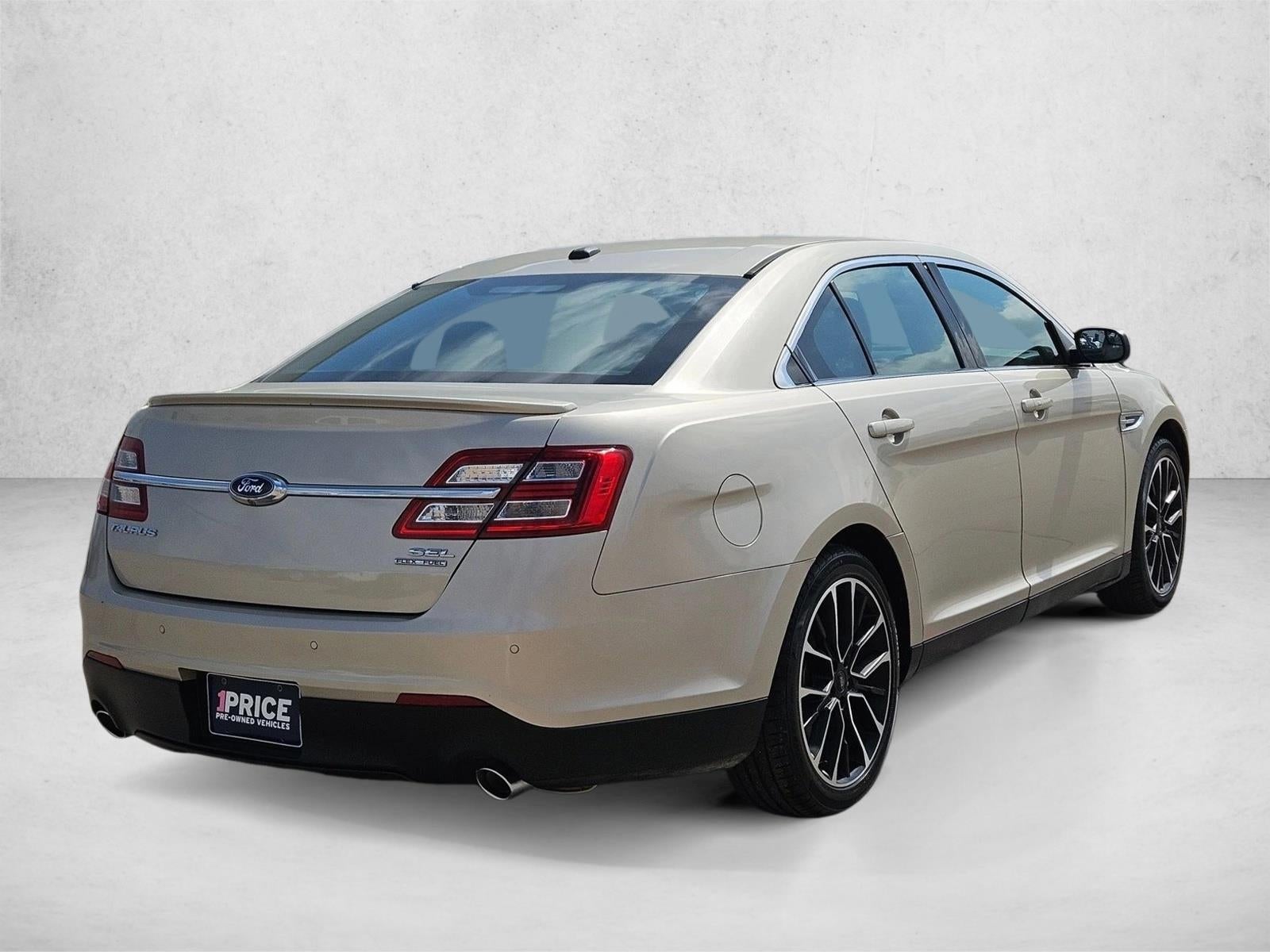 2018 Ford Taurus SEL