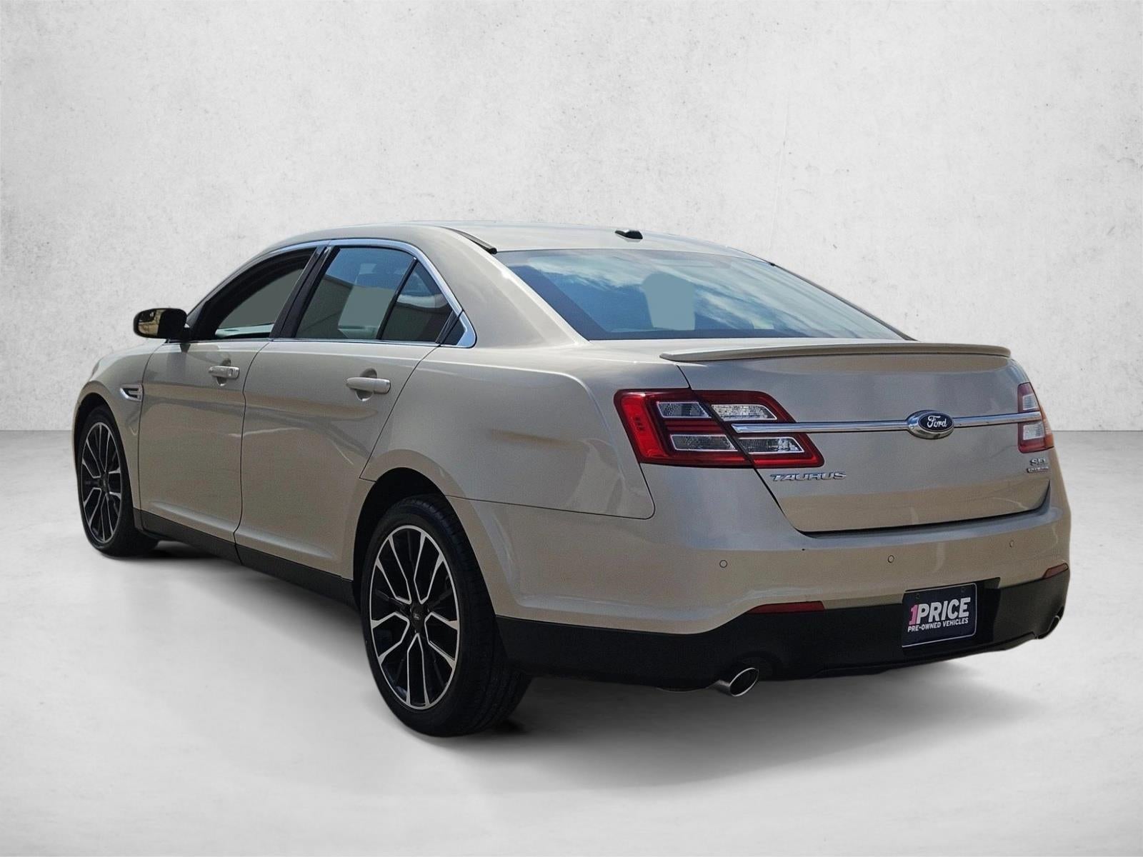 2018 Ford Taurus SEL