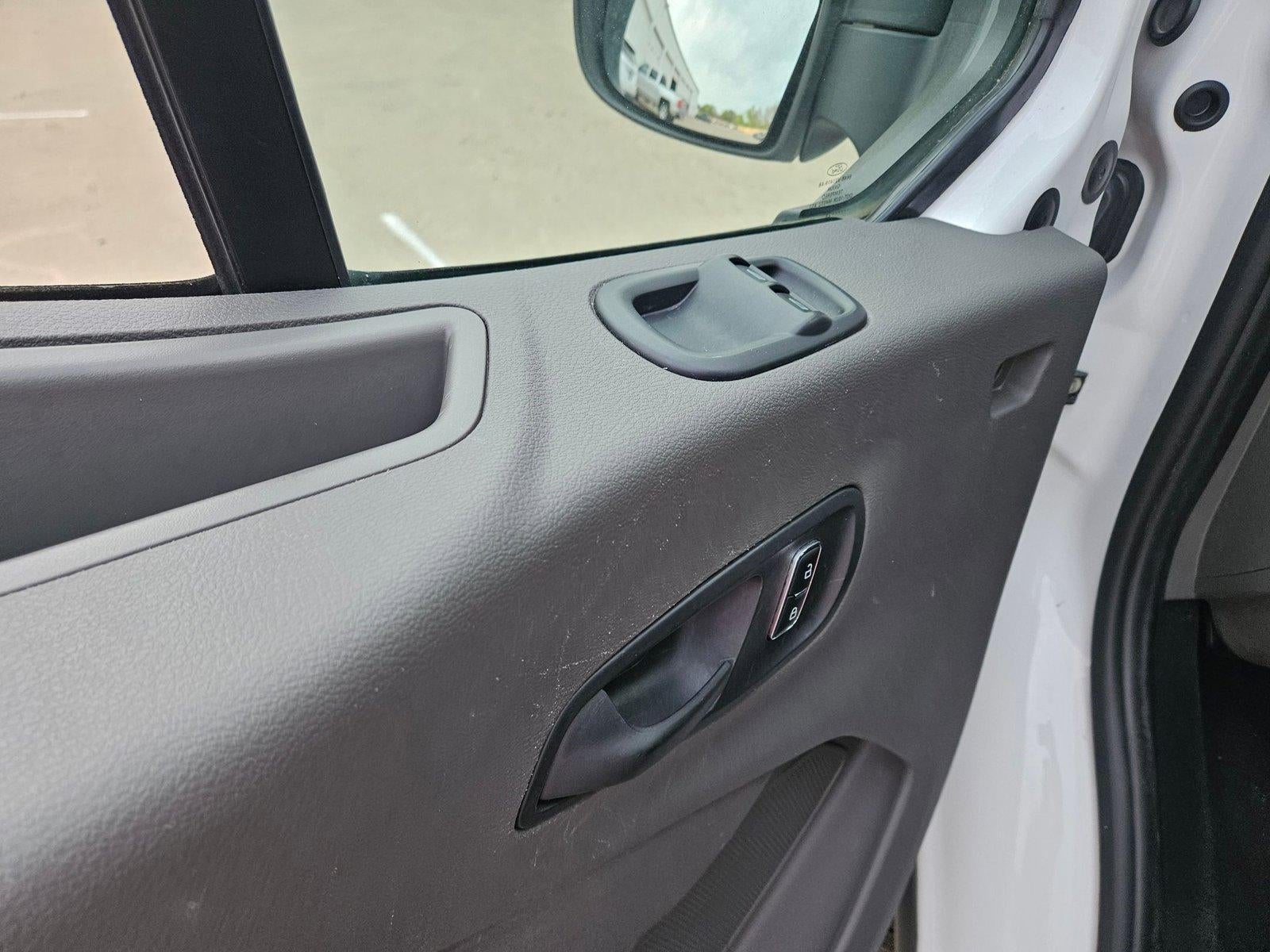 2024 Ford Transit Passenger Wagon XL