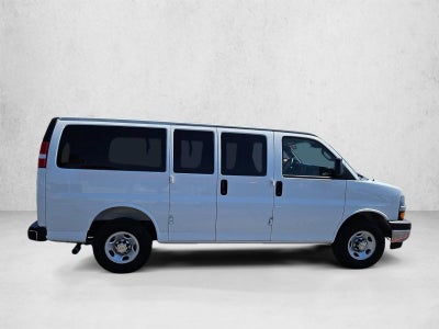 2025 Chevrolet Express Passenger 1LT