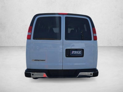 2025 Chevrolet Express Passenger 1LT