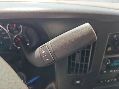 2025 Chevrolet Express Passenger 1LT