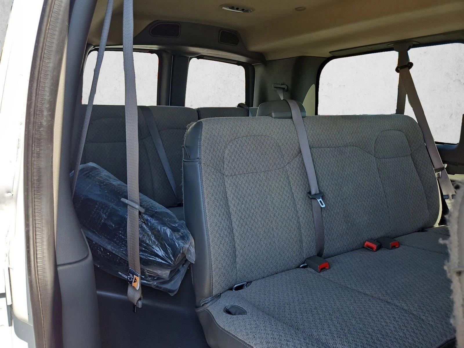 2025 Chevrolet Express Passenger 1LT