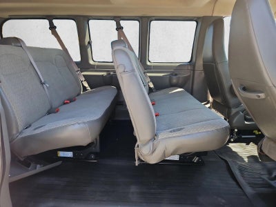 2025 Chevrolet Express Passenger 1LT