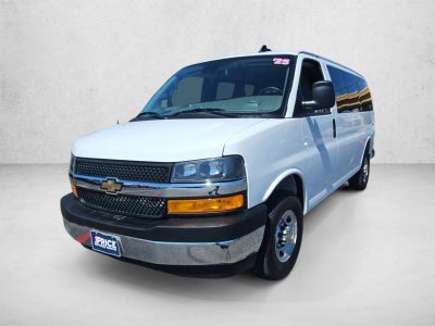 2025 Chevrolet Express Passenger 1LT