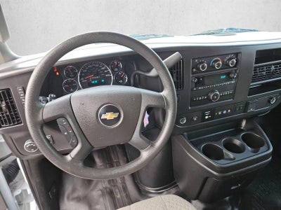 2025 Chevrolet Express Passenger 1LT