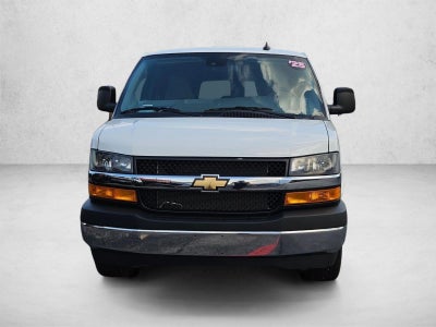 2025 Chevrolet Express Passenger 1LT