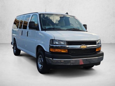 2025 Chevrolet Express Passenger 1LT