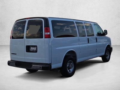 2025 Chevrolet Express Passenger 1LT