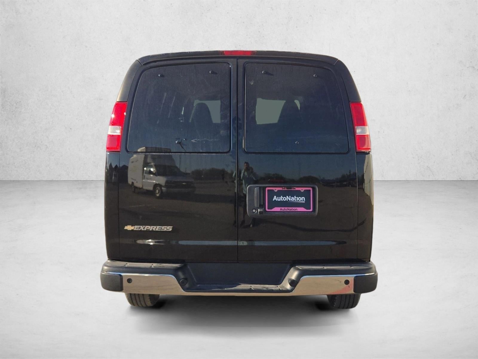 2027 Chevrolet Express Passenger LT