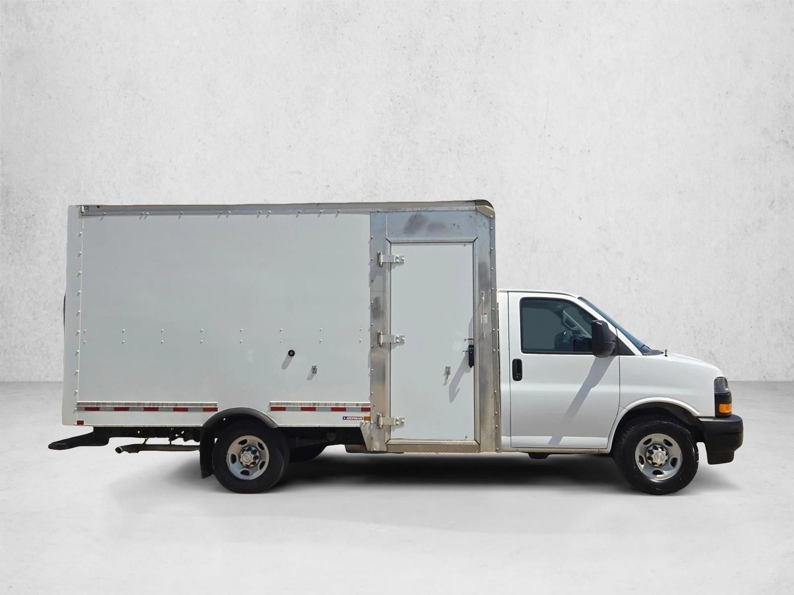 2021 Chevrolet Express Cutaway 3500 Base