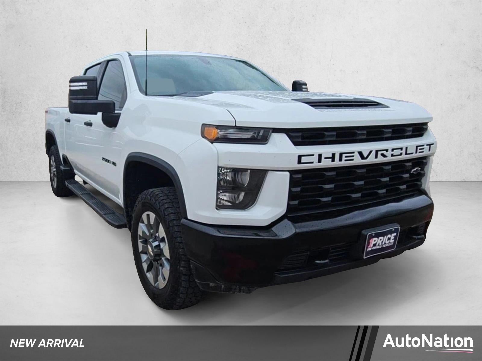 2023 Chevrolet Silverado HD Custom 4WD Crew Cab Standard Box's photo