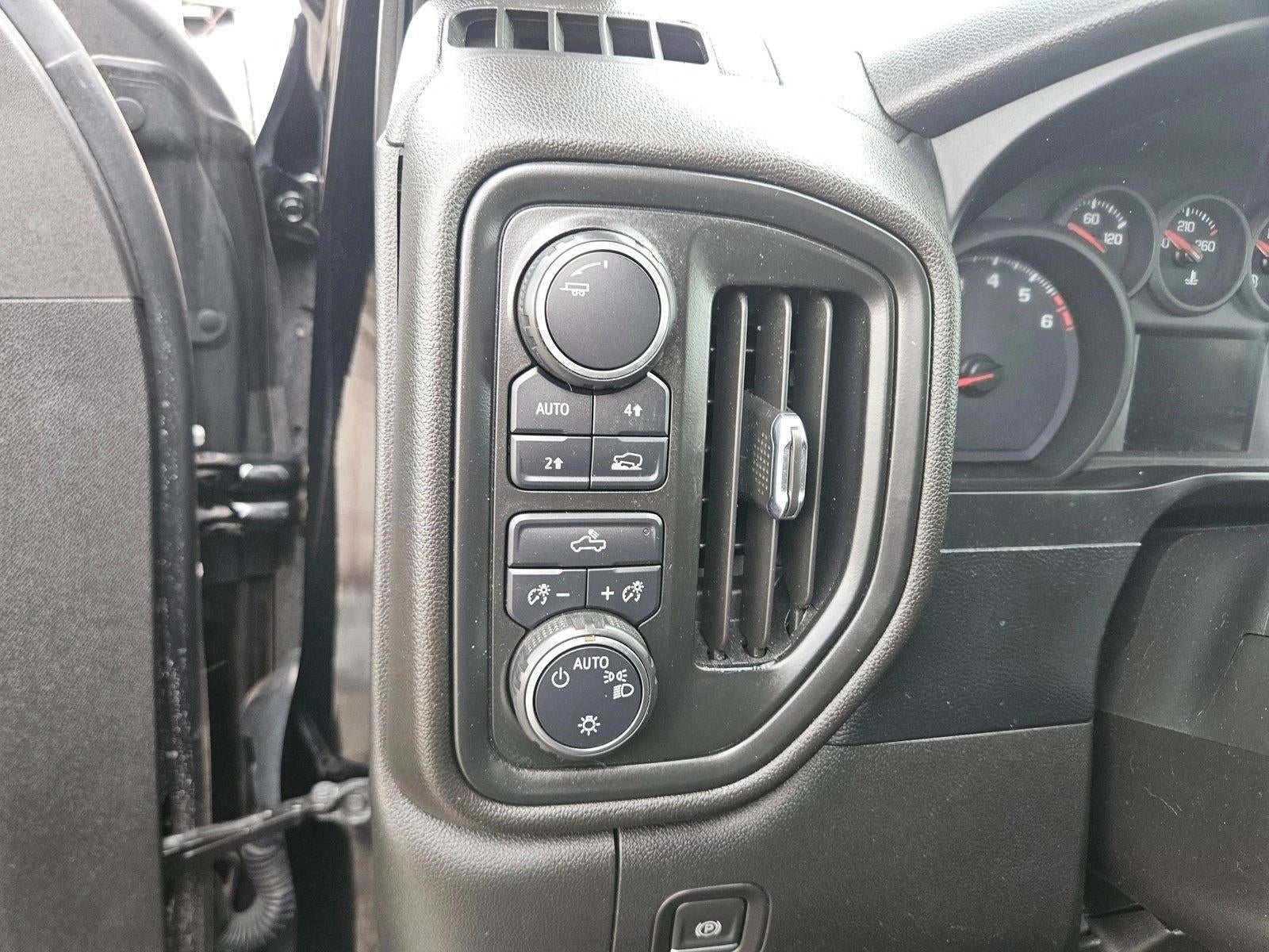 2022 Chevrolet Silverado 1500 LTD Custom