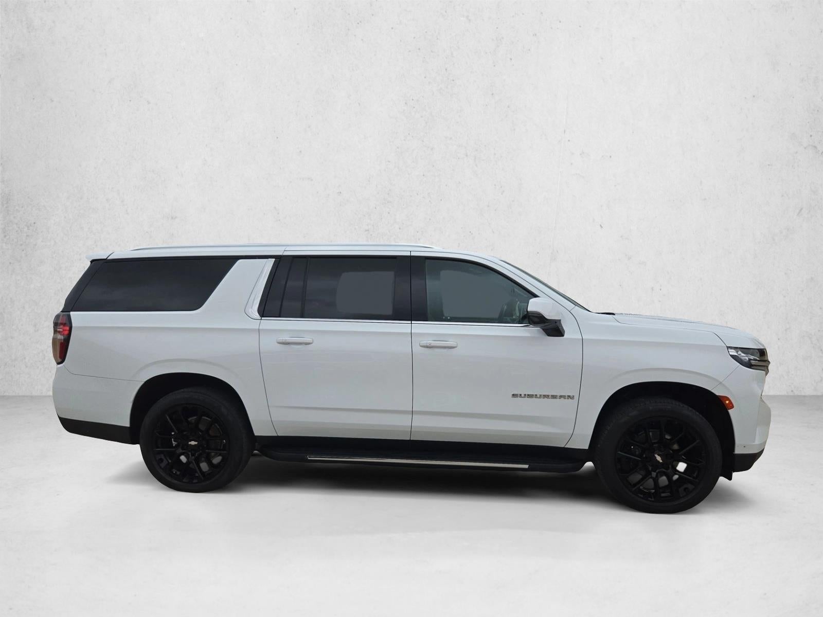 2022 Chevrolet Suburban LT