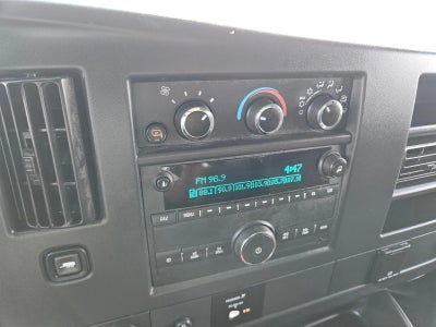2025 GMC Savana Cargo Base
