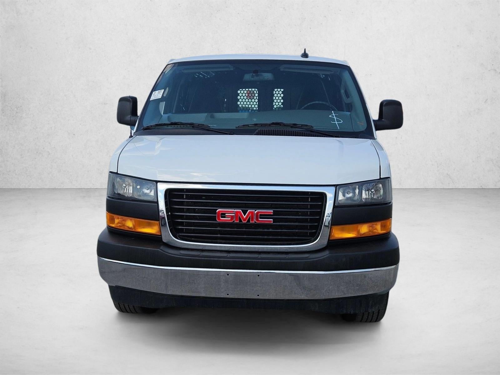 2025 GMC Savana Cargo Base