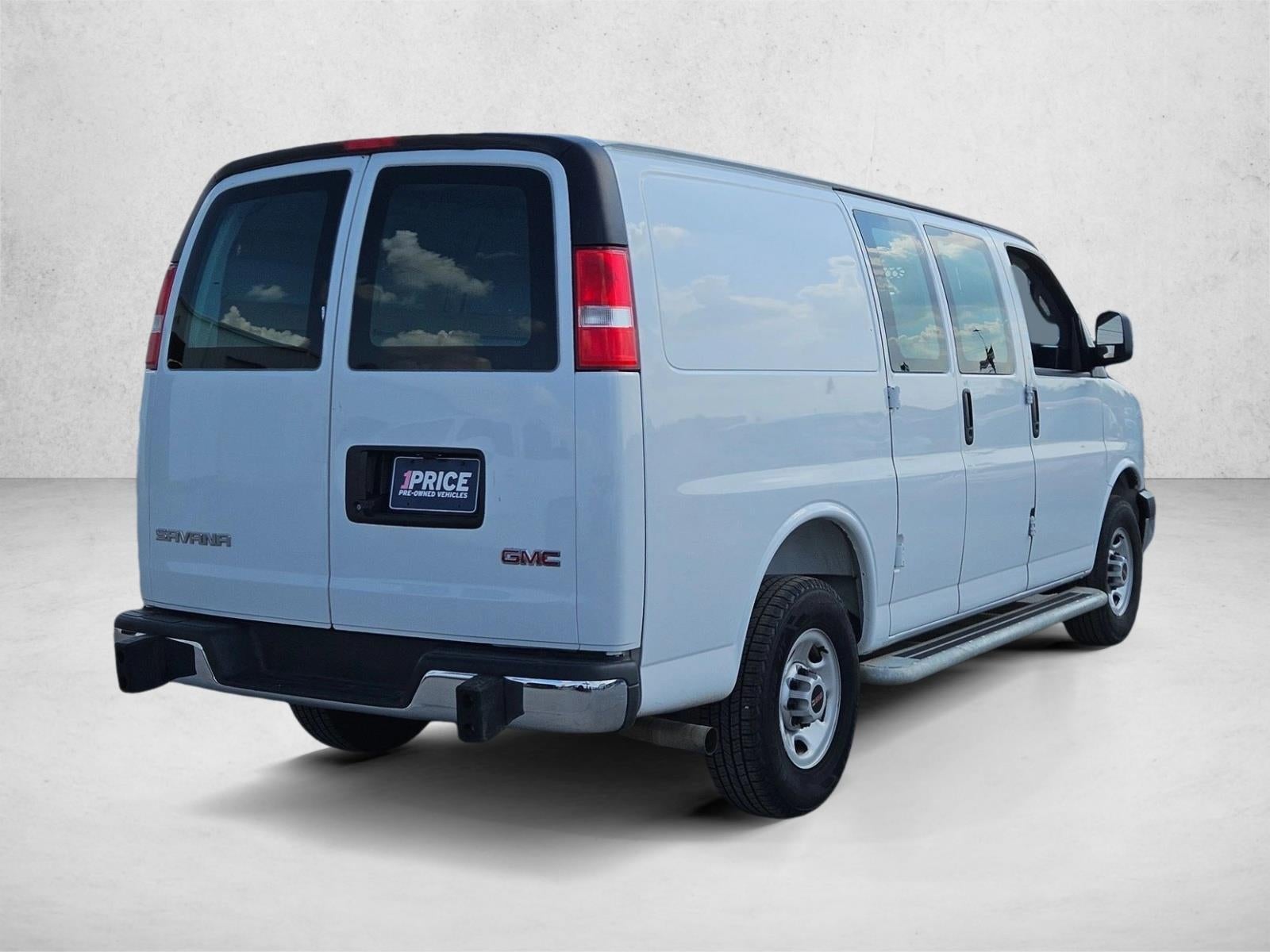 2025 GMC Savana Cargo Base