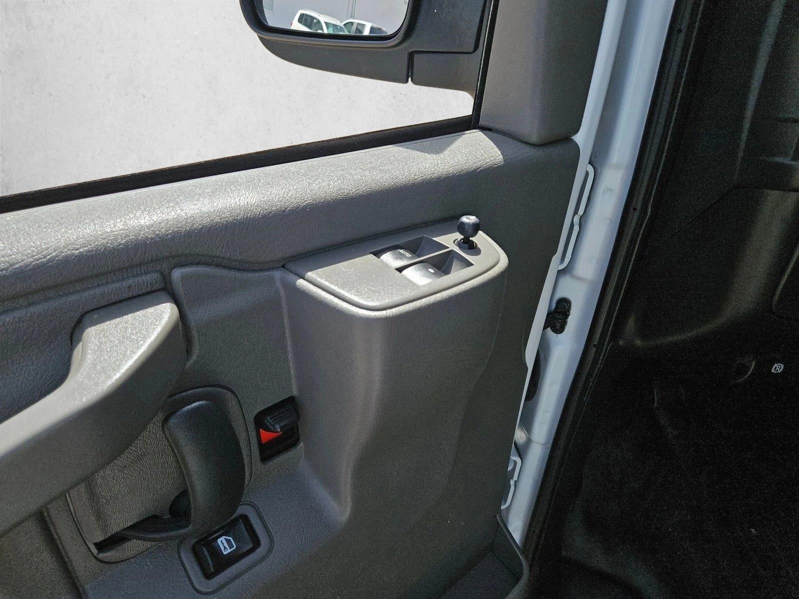 2023 GMC Savana Cargo 2500 Base