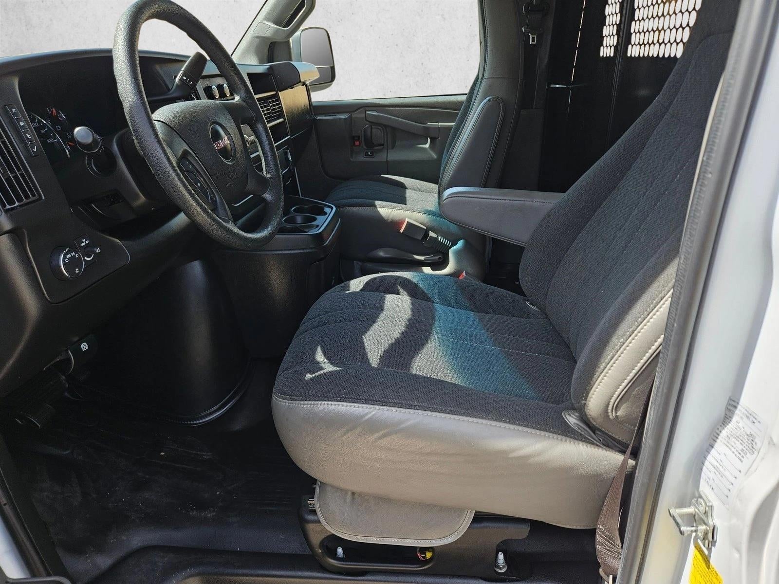 2023 GMC Savana Cargo 2500 Base