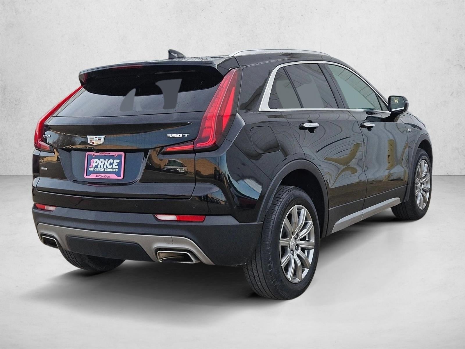 2023 Cadillac XT4 Premium Luxury