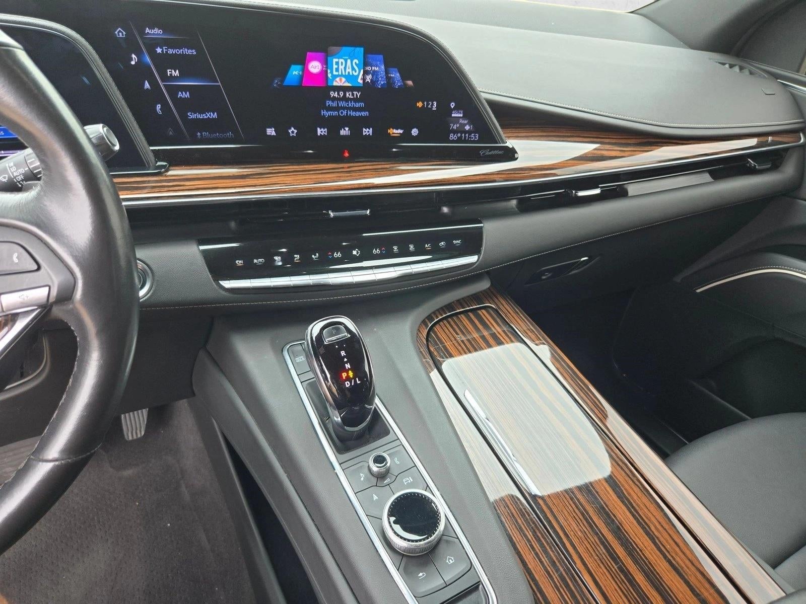 2024 Cadillac Escalade ESV Luxury