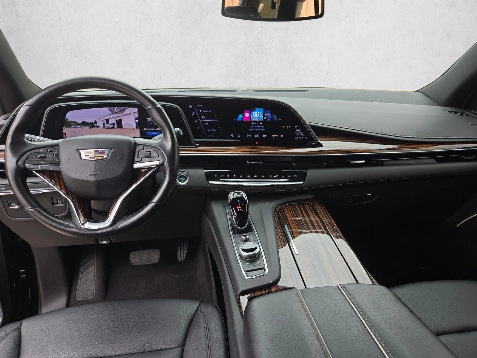 2024 Cadillac Escalade ESV Luxury