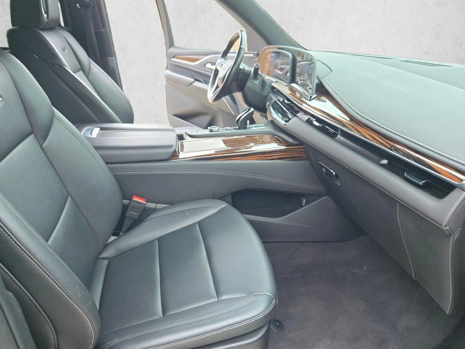 2024 Cadillac Escalade ESV Luxury