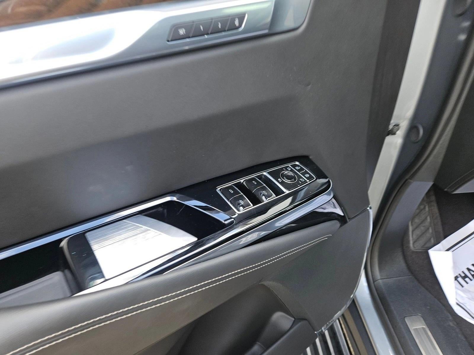 2025 Cadillac Escalade ESV Sport Platinum