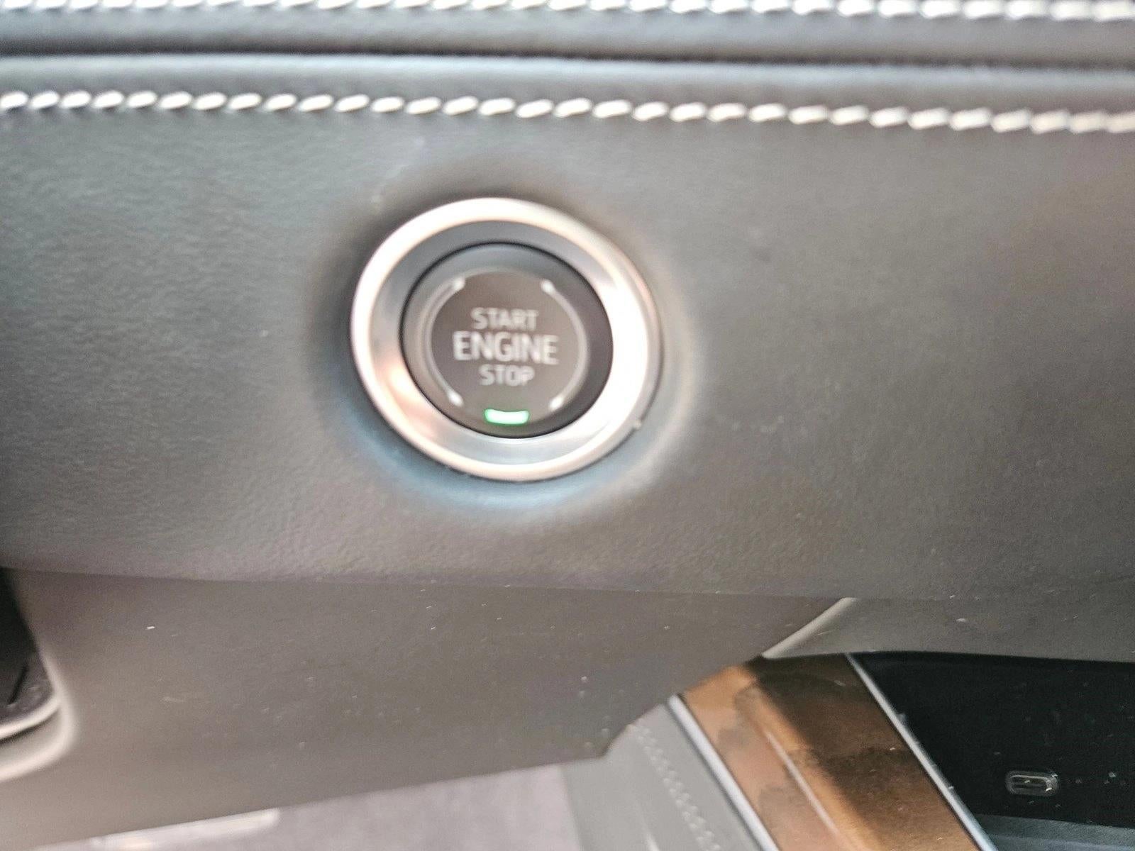 2025 Cadillac Escalade ESV Sport Platinum