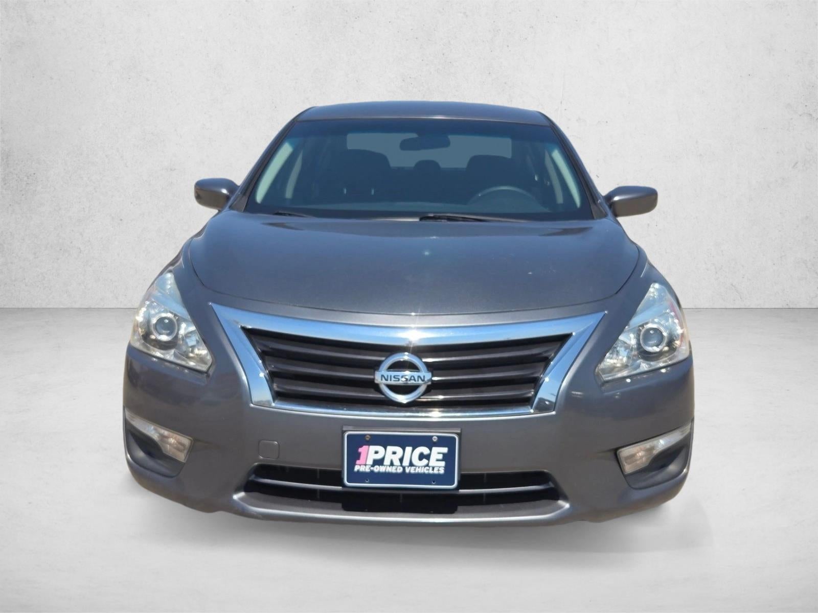 Used 2014 Nissan Altima S with VIN 1N4AL3AP8EN250840 for sale in North Richland Hills, TX