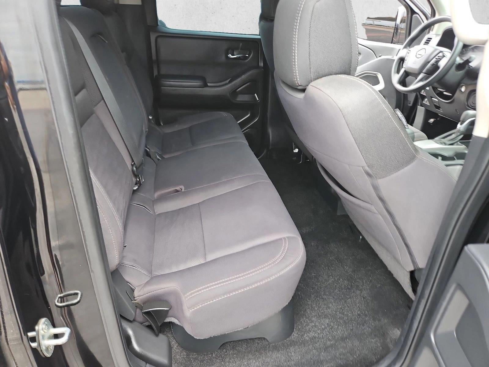 2022 Nissan Frontier Crew Cab SV 4x2