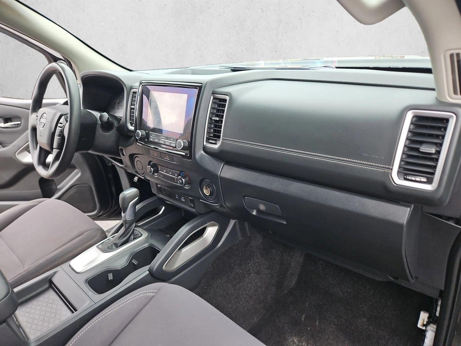 2022 Nissan Frontier Crew Cab SV 4x2
