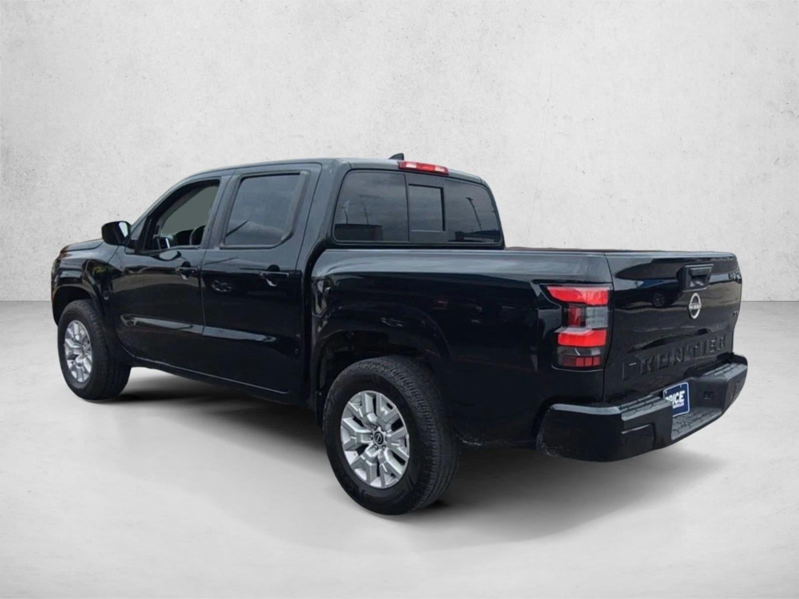 2022 Nissan Frontier Crew Cab SV 4x2