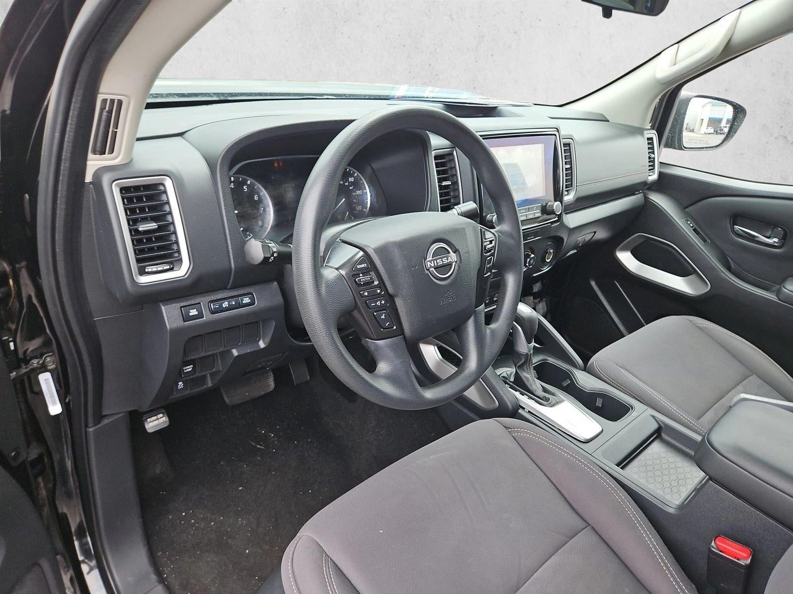 2022 Nissan Frontier Crew Cab SV 4x2