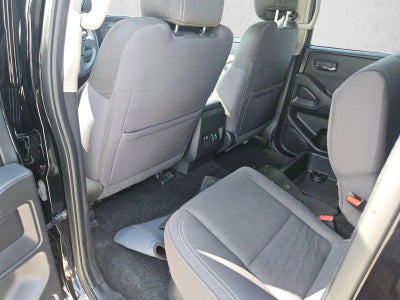 2022 Nissan Frontier Crew Cab SV 4x2