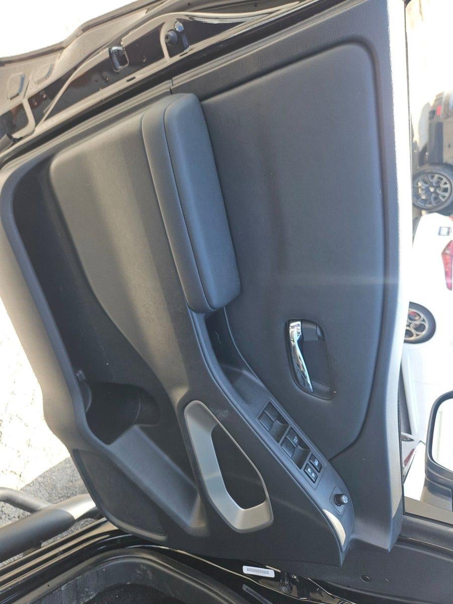 2022 Nissan Frontier Crew Cab SV 4x2