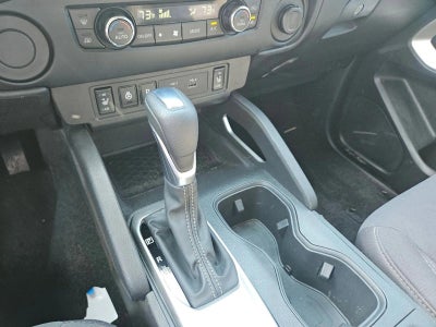 2022 Nissan Frontier Crew Cab SV 4x2