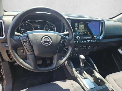2025 Nissan Frontier Crew Cab SV 4x4