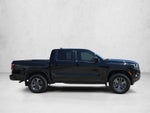 2025 Nissan Frontier Crew Cab SV 4x4
