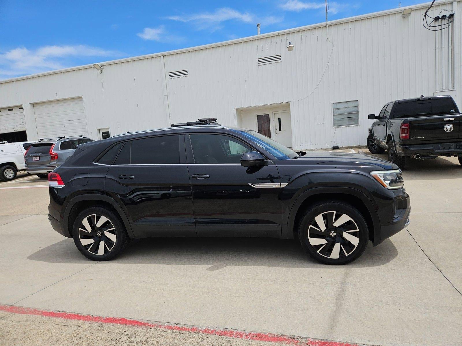2024 Volkswagen Atlas Cross Sport 2.0T SE w/Technology