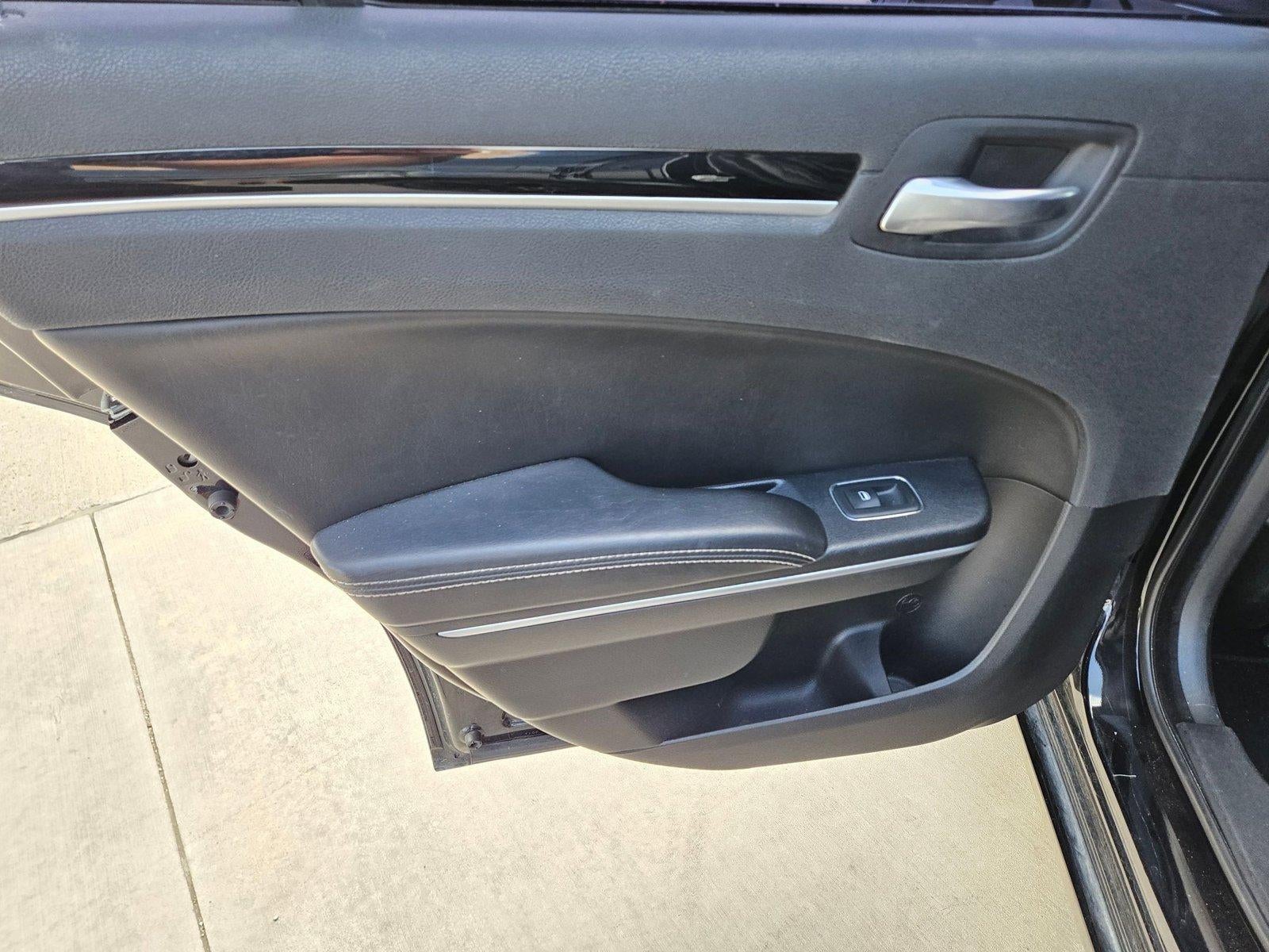 2019 Chrysler 300 300S